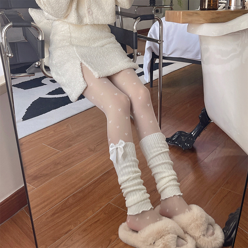 Japanese Sweet JKAutumn And Winter Lolita Bow Milky White Knitted Pile Socks Autumn And Winter Warm Mid-tube Socks For Women