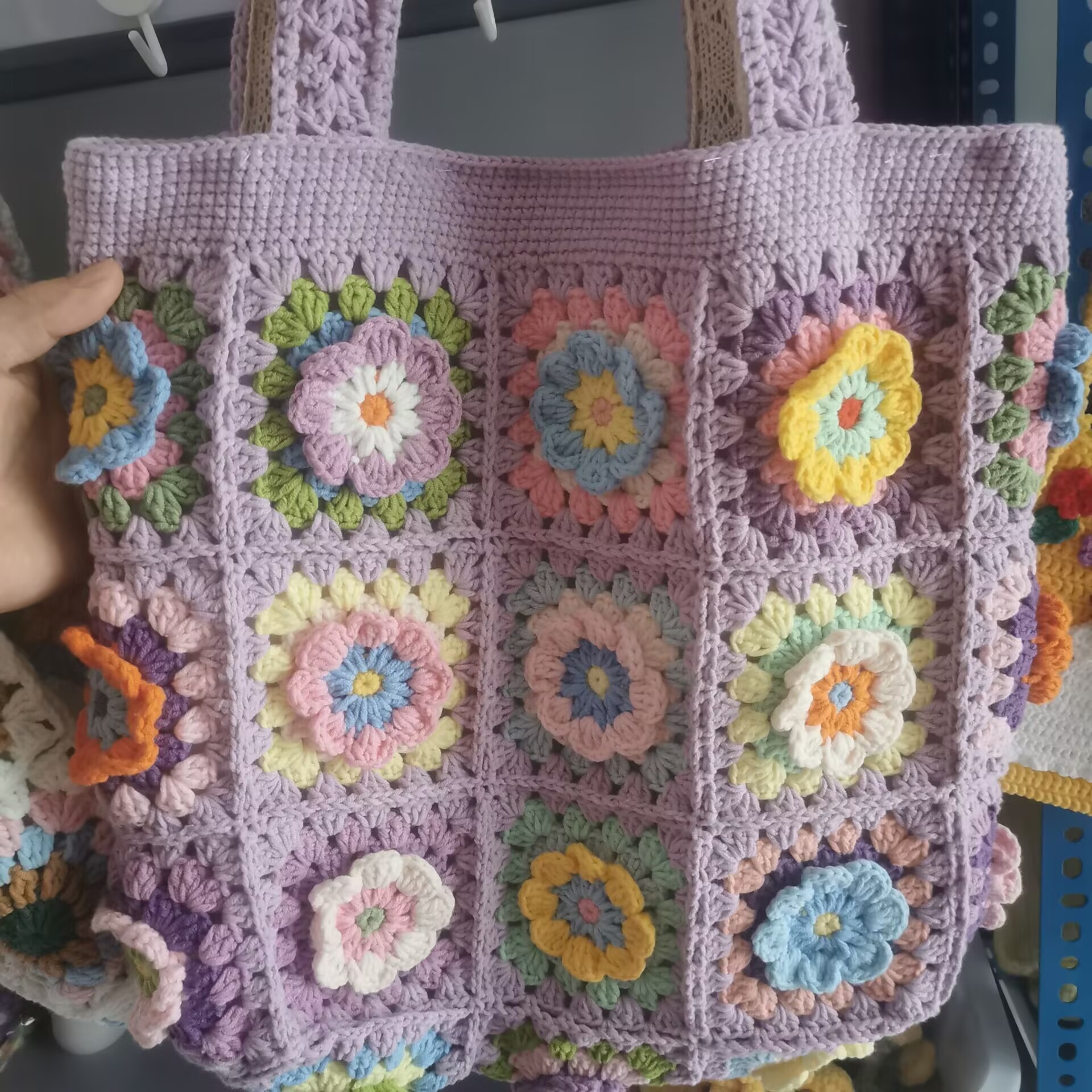 Estilo elegante y digno, ropa de gancho, bolsos de fresa, bolsos de teléfono móvil para la familia y las vacaciones. image 32