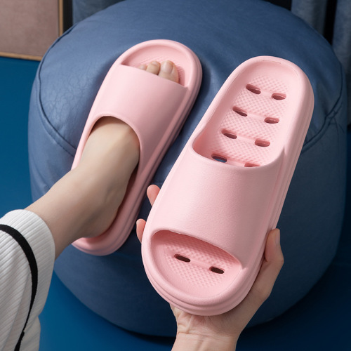 Home slippers that feel like stepping on shit and leaking, thick-soled anti-slip summer bathroom couple anti-slip soft-soled indoor slippers for outdoor wear