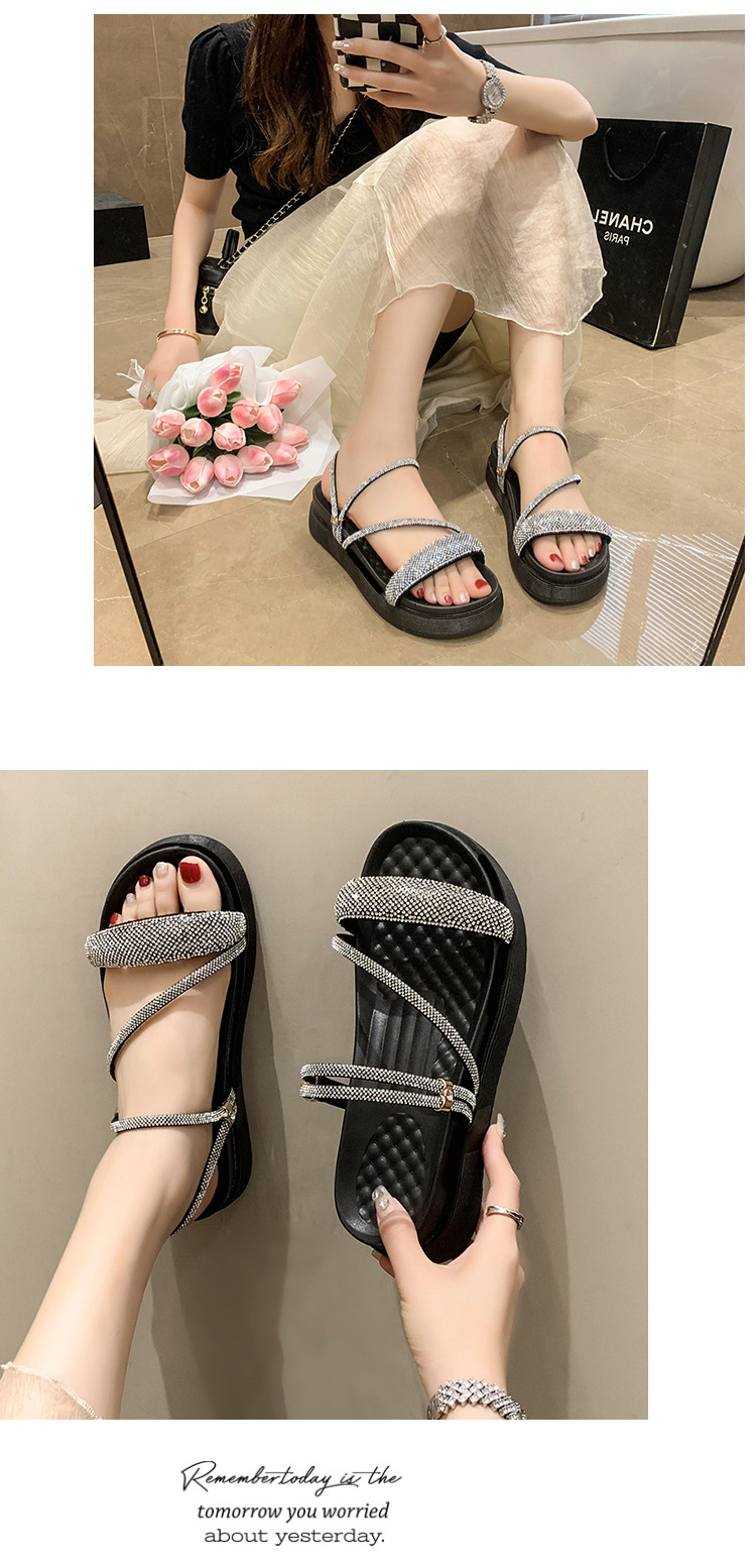 Women's Casual Vacation Solid Color Round Toe Platform Sandals display picture 14