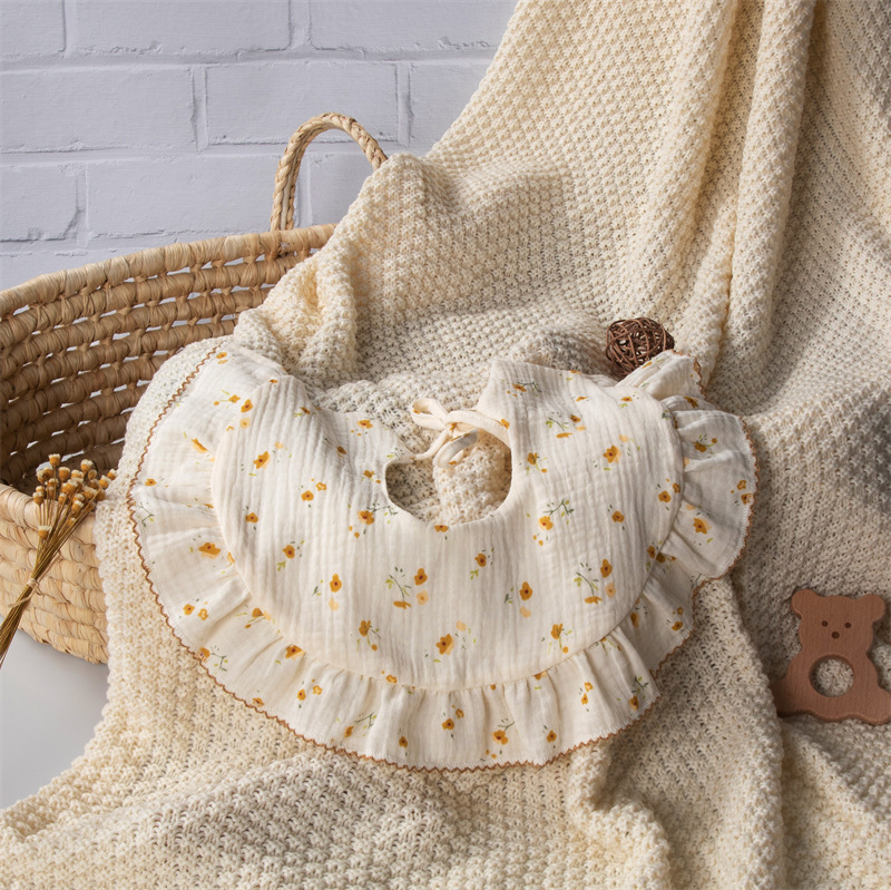 360 grados para aumentar la pequeña toalla de saliva de flores, collar falso, bata, gaza de algodón, tipo A, delantal de encaje para bebés