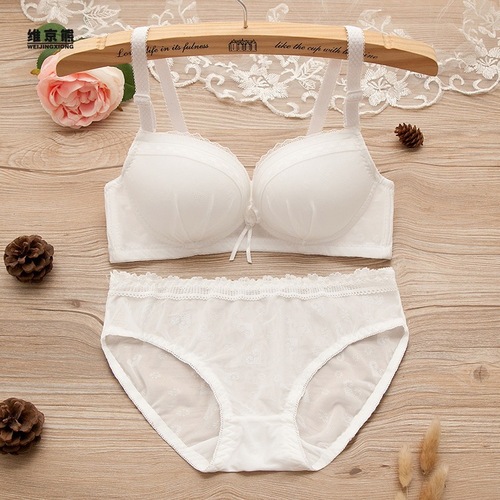 Japanese wire-free underwear, thin top and thick bottom, push-up top, new student girl bra set, breast bra