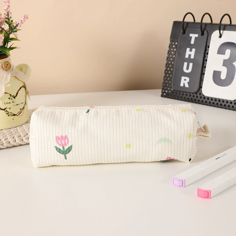 Косметичка/пенал маленький, cute fresh с цветочным принтом, лёгкий 73 г
