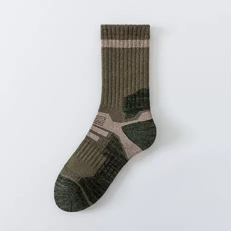 One size fits all: quick-drying socks for outdoor hiking/hiking