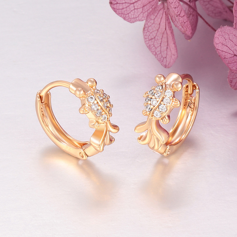 Arracadas de Pez Dorado de Aleación para Mujer image 4
