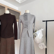 广州十三行高货爆款~半高领针织打底衫女不规则修身开叉毛衣长袖