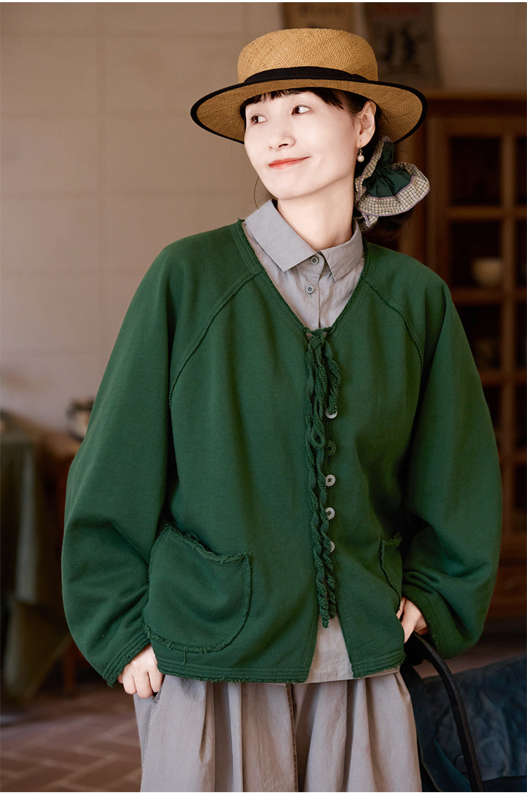 Mシーズン対応 落ち着いた松葉グリーン 長繊維綿 しっとりQ弾ニット