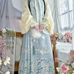 �|�۳����¿����Ɲh��Ů2025���L�����Ӻ�ȼ��R��ȹ���b