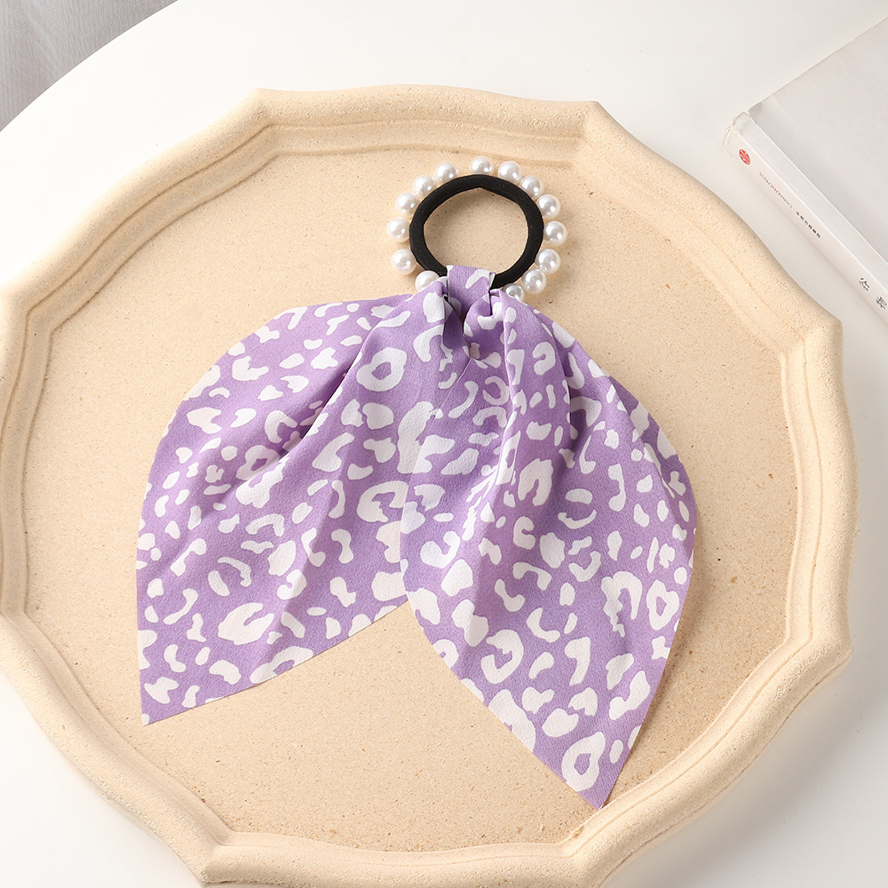 Korea's New Floral Fashion Pearl Bow Tie Hair Scrunchies display picture 8