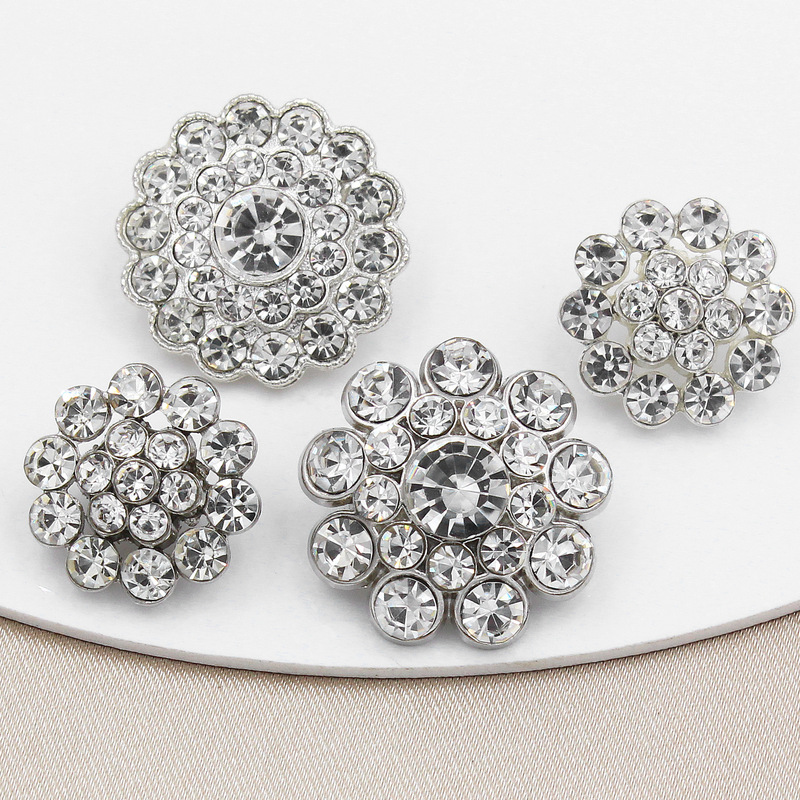 Metal Buttons for Women's Evening Dresses, Round Hollow Lace Buttons, Wholesale Alloy Shirt Buttons in Stock