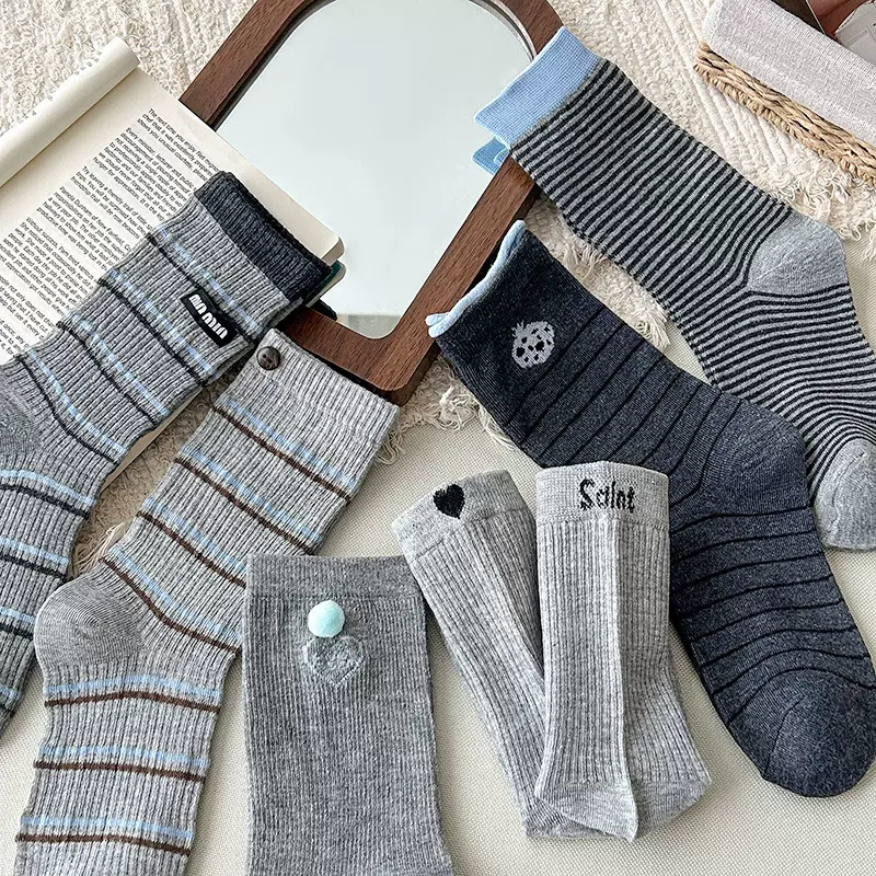 春秋新款中筒袜棉袜布标miu系学院风韩国日系运动长袜条纹袜子女