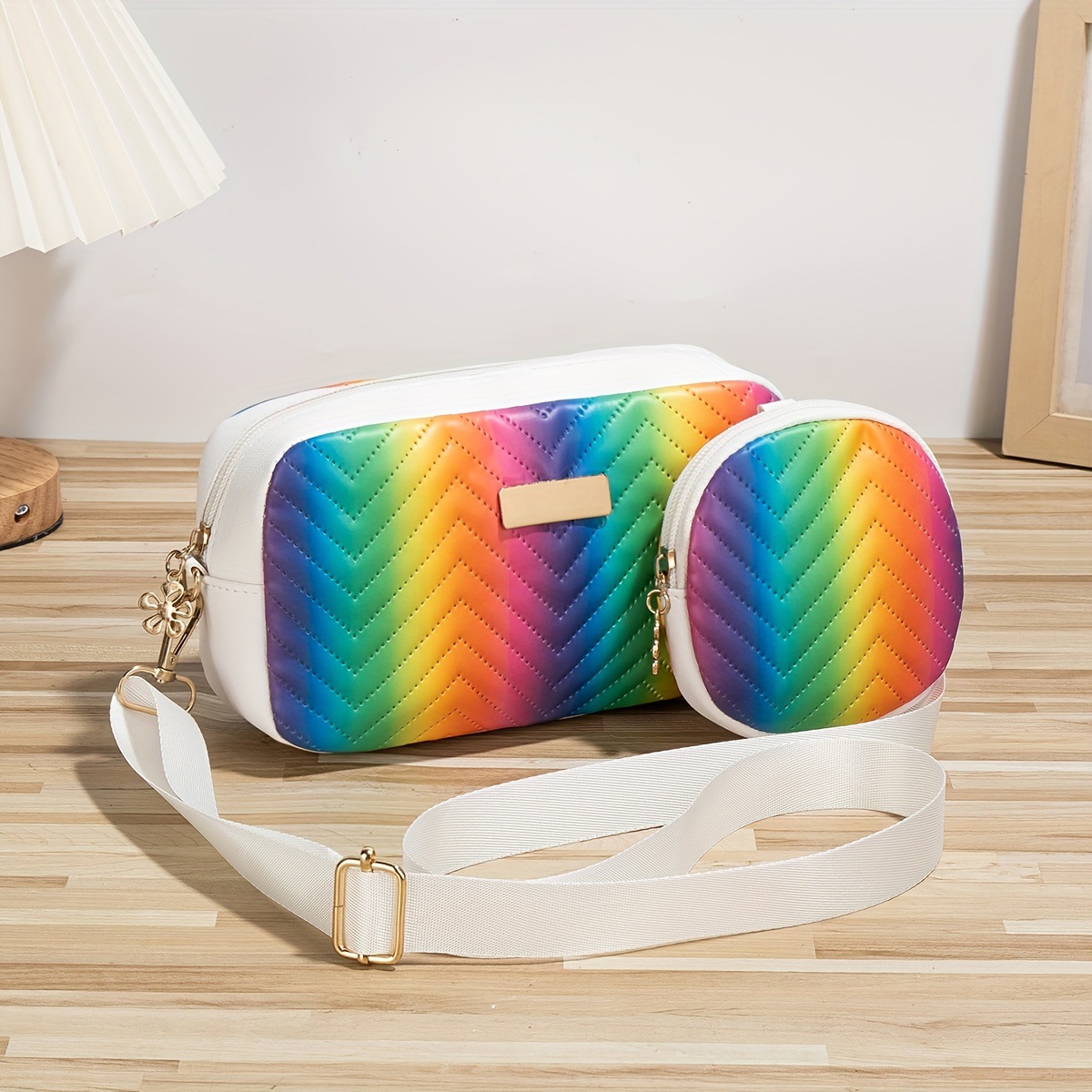 Mochila de moda de moda simple de color sólido ondas relieve bolso de hombro color arco iris sequilla bolso de mujer transfronterizo