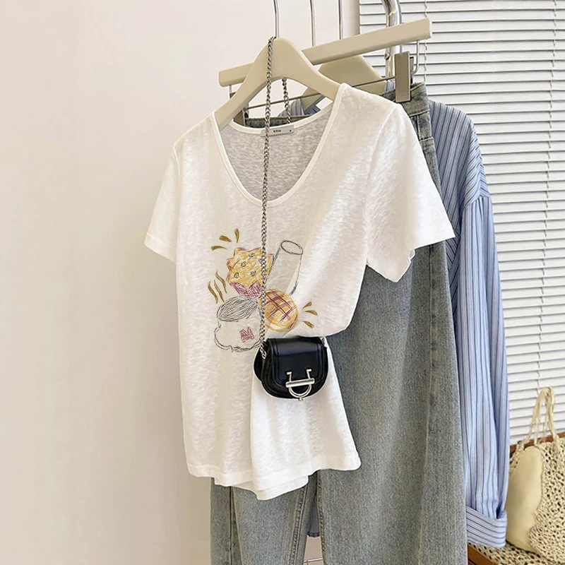 White Snowflake Cotton Breathable and Comfortable T-Shirt for Women 2026 New Style Loose Fashion Women's Clothing Design Slimming Look V-Neck Top