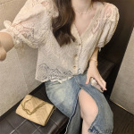 温柔风提花拼接镂空蕾丝衬衫夏季新款宽松泡泡短袖防晒开衫上衣女