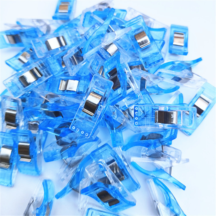 Pequeño clip de costura de escala de hacha de plástico con hebilla de mosaico de borde mini transparente blanco transfronterizo