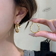 跨境热卖极简蛇纹耳环轻奢小众高级蛇形耳圈耳扣百搭优雅时尚ins