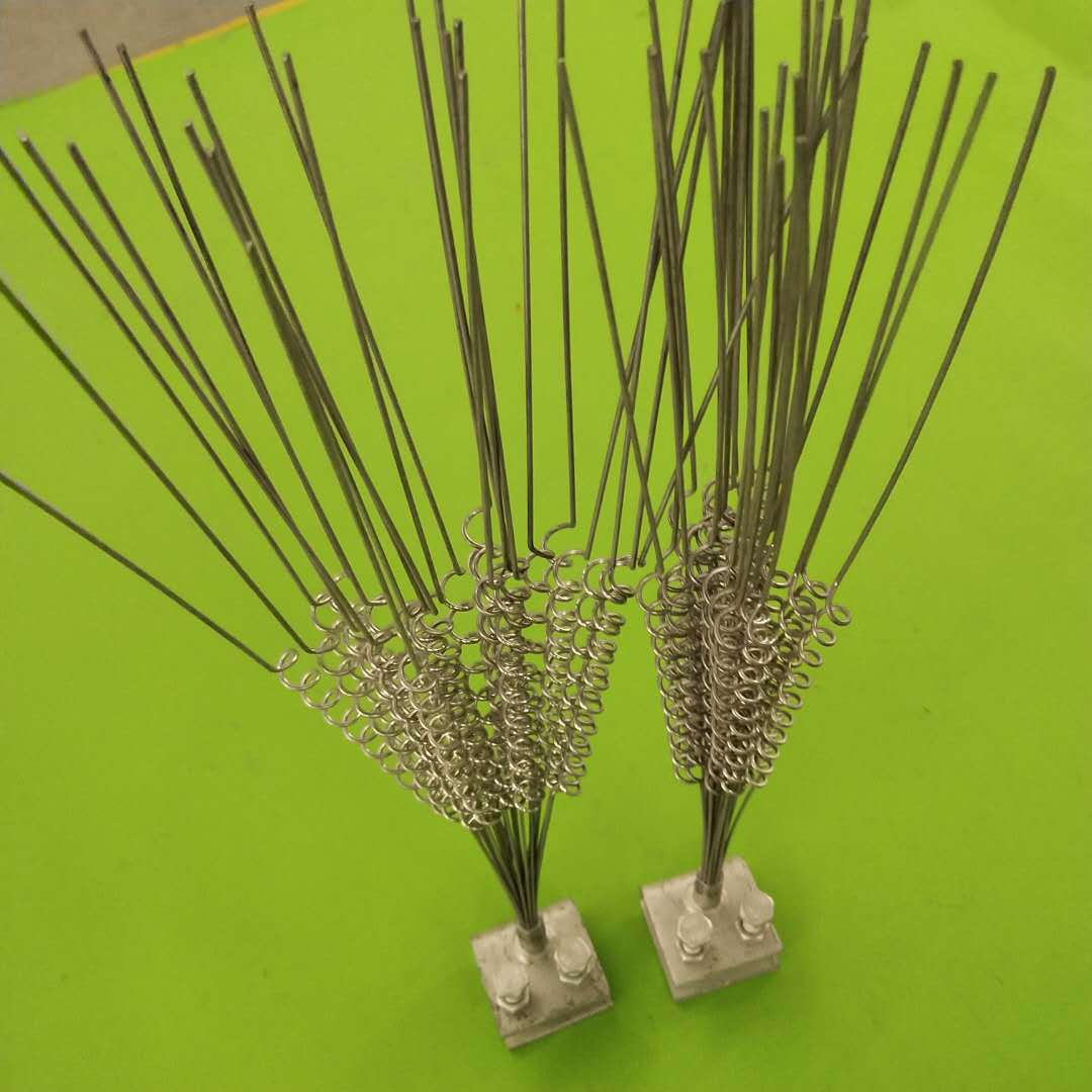 驱鸟器 电力防护金具 驱鸟范围大 已安装 现货供应 可加工