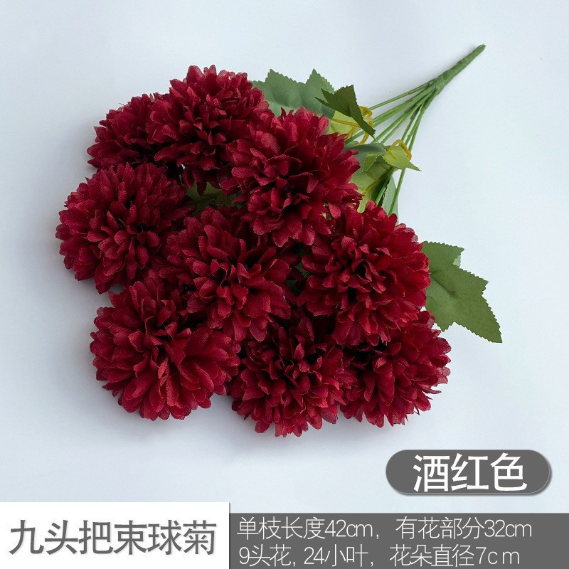 Nine -headed bouquet of chrysanthemum wine red
