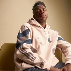 皇帝マースターと同じスタイルの三つ葉曹レトロベルベット厚みのあるフード付き秋冬サッカーユニフォームスウェットシャツスーツ