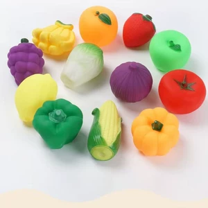Резиновые овощи и фрукты с пищалкой для игр и купания
