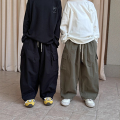 子供パンツ 2025 秋の新子供のファッションオーバーオール男の子カジュアルルーズサイドポケットズボンファッショナブルな