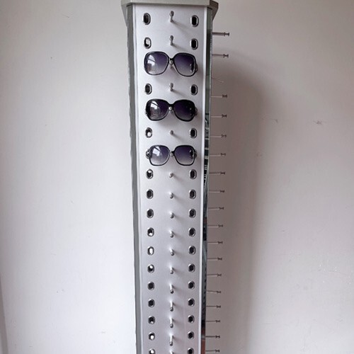 Vertical glasses frame four-sided sunglasses display stand 84 wheeled movable sunglasses display stand 360 ° rotating stand Vertical glasses frame four-sided sunglasses display stand 84 wheeled movable sunglasses display stand 360 ° rotating stand