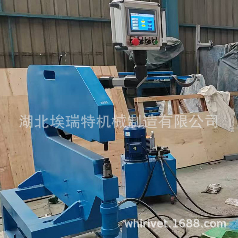 埃瑞特标志牌自动铆钉机厂家，标牌自动铆钉机，气动液压单双头可