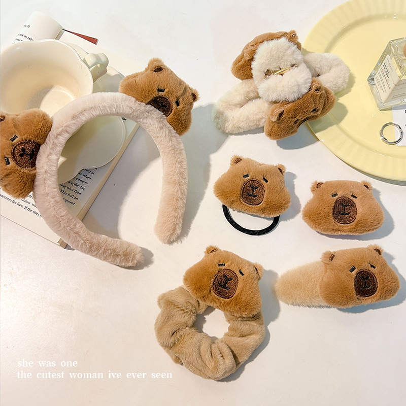 2023 new autumn and winter puffer plush hairpin Maillard cartoon children's capibara hairpin puffer hair accessories