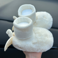 秋冬季婴儿鞋子加绒0-1岁宝宝软底不掉棉鞋保暖新初生3-6个月之新