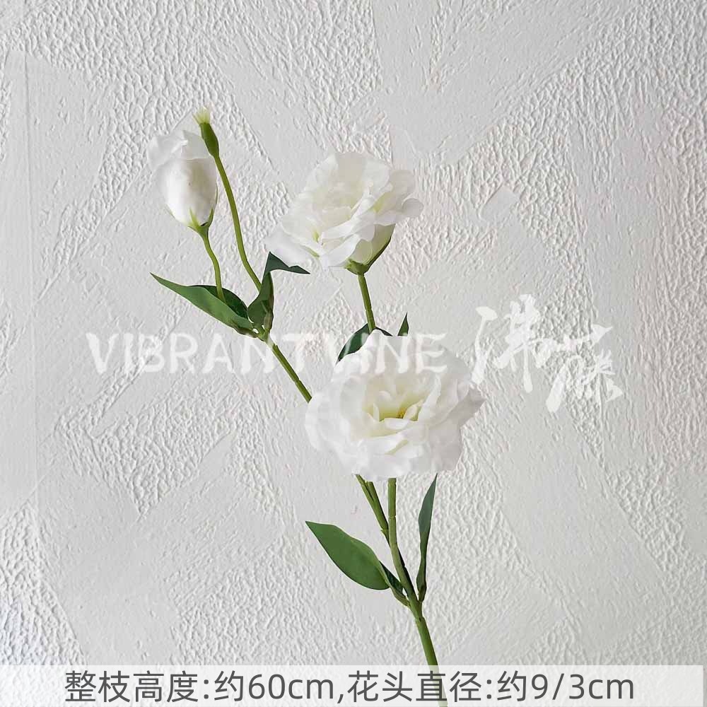 Arreglo de flores de guía de diseño de bodas blanco Arreglo de flores de guía Sala de estar del hotel Decoración de flores falsas Fábrica de flores artificiales al por mayor