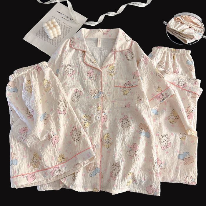 Venta al por mayor transfronteriza de tres piezas nube de algodón solapa cárdigan de dibujos animados pantalones de manga corta pantalones cortos ropa a domicilio traje de pijama de mujer