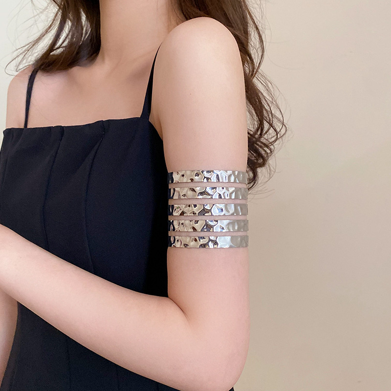 40g Weight 0.03µm Gold Plating Thickness Electroplating Gold Plating Process Copper Plated Plating Material Bangle Classification 1 Piece Quantity Party, Date Occasion Metal Material Geometric Pattern Women's Gender Elegant, Simple Style Style Plating Craft Elegant Simple Style Geometric Metal Plating Women's Bangle 6