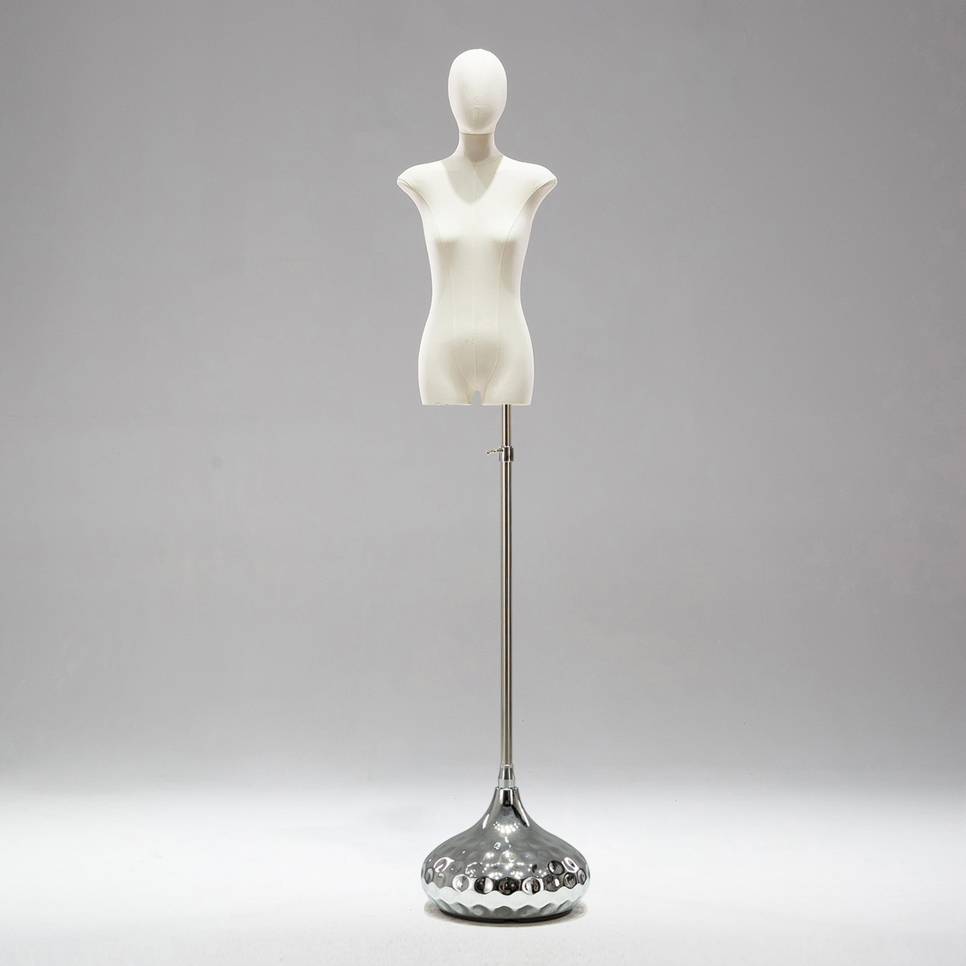 Modelo de accesorios tienda de ropa de mujer maniquí de gota de agua base ventana de pantalla de cuerpo de vestido de boda exhibición de cuerpo humano marco de modelo