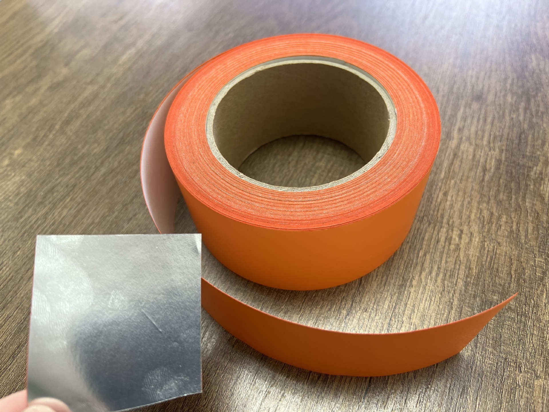 深圳LINTEC聚酯PET哑银标签100*110单排R2K线POLYESTER染色标贴厂