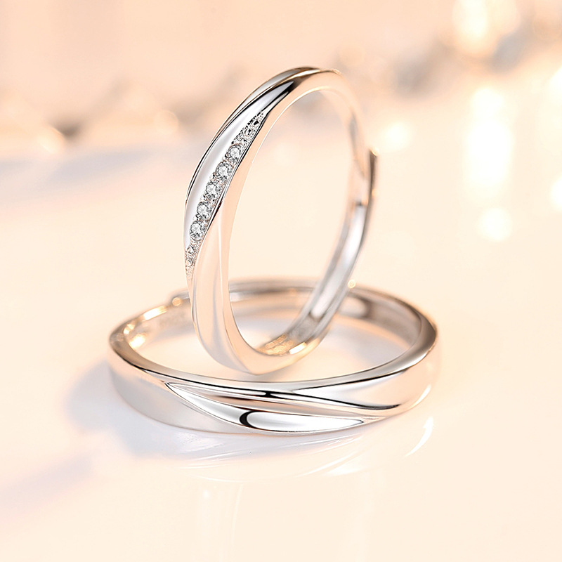 Anillo de pareja de amor de plata esterlina entrelazada