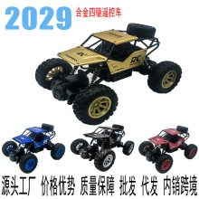 跨境2029合金四驱攀爬车1：18遥控越野车儿童充电耐撞遥控车批发