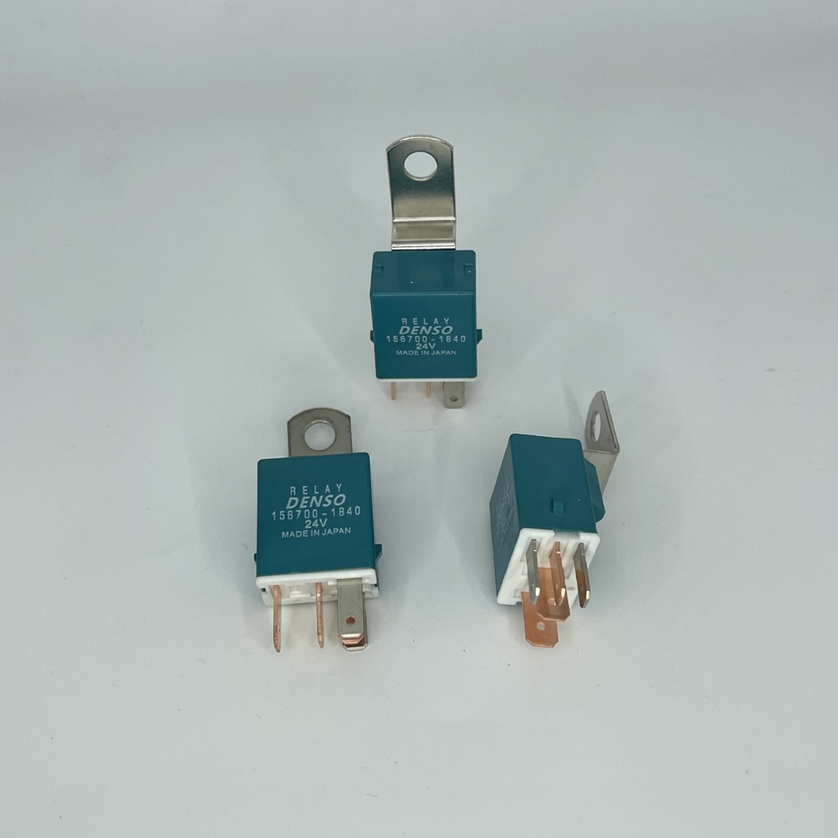 电装24V继电器156700-1840