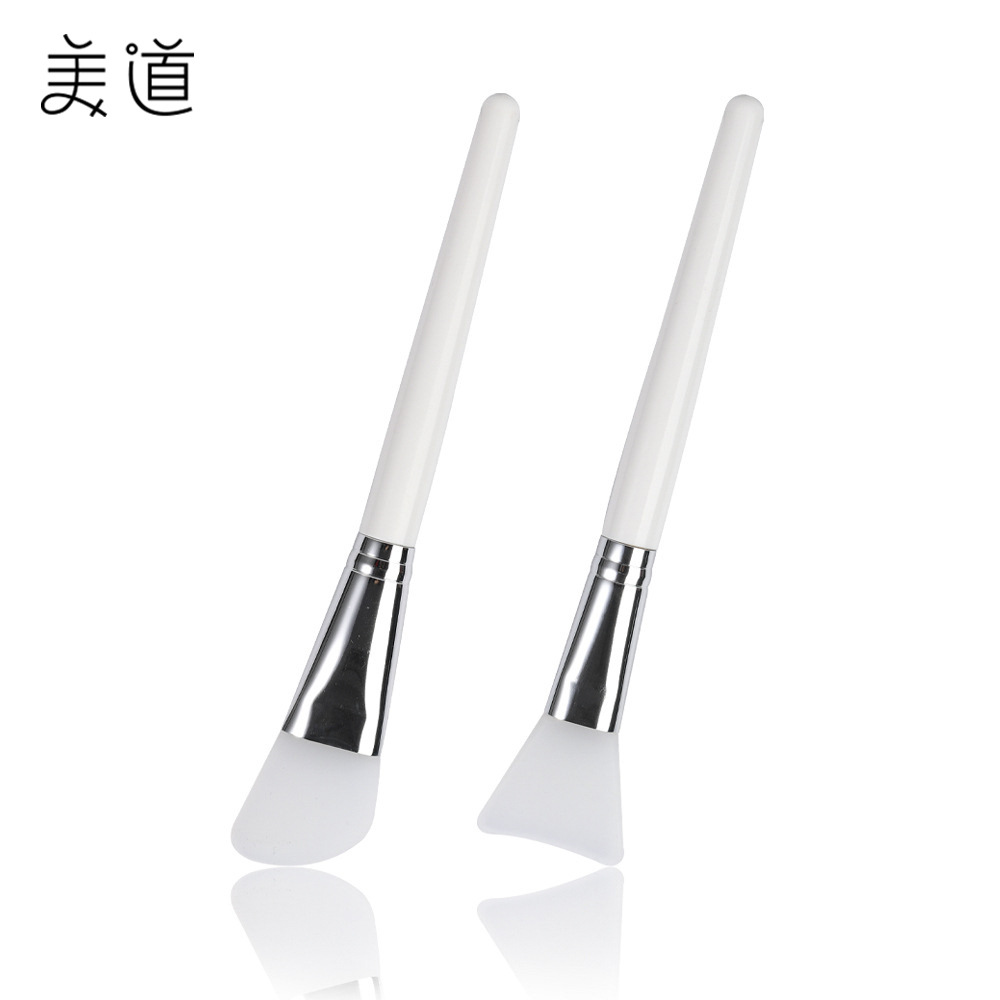 Silicone Mask Brush with Soft Head, Silicone Brush Commonly Used in Beauty Salons, Mask Applicator Stick, Homemade Application Tool Brush, Same Style as Skincare Products