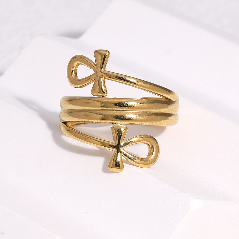 Sparkling Designer Ring For Women, Sleek And Comfortable Jewelry_voghion.com