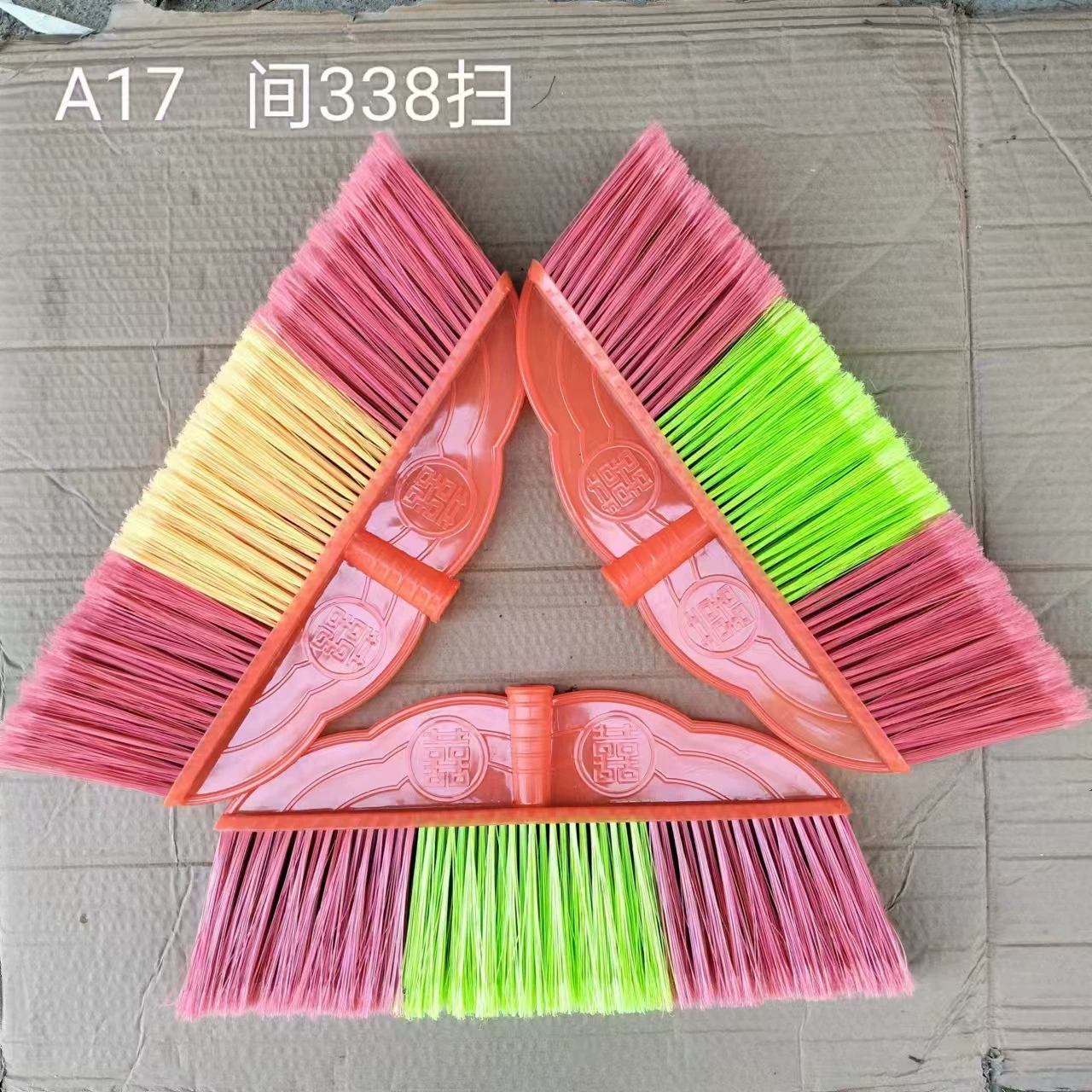Пластиковый школьный веник, оптом