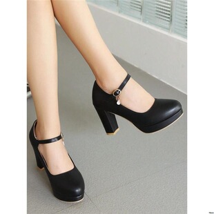 V 68430 Round-toe Soft Leather Qipao Heels ���۸߸�Ь ��