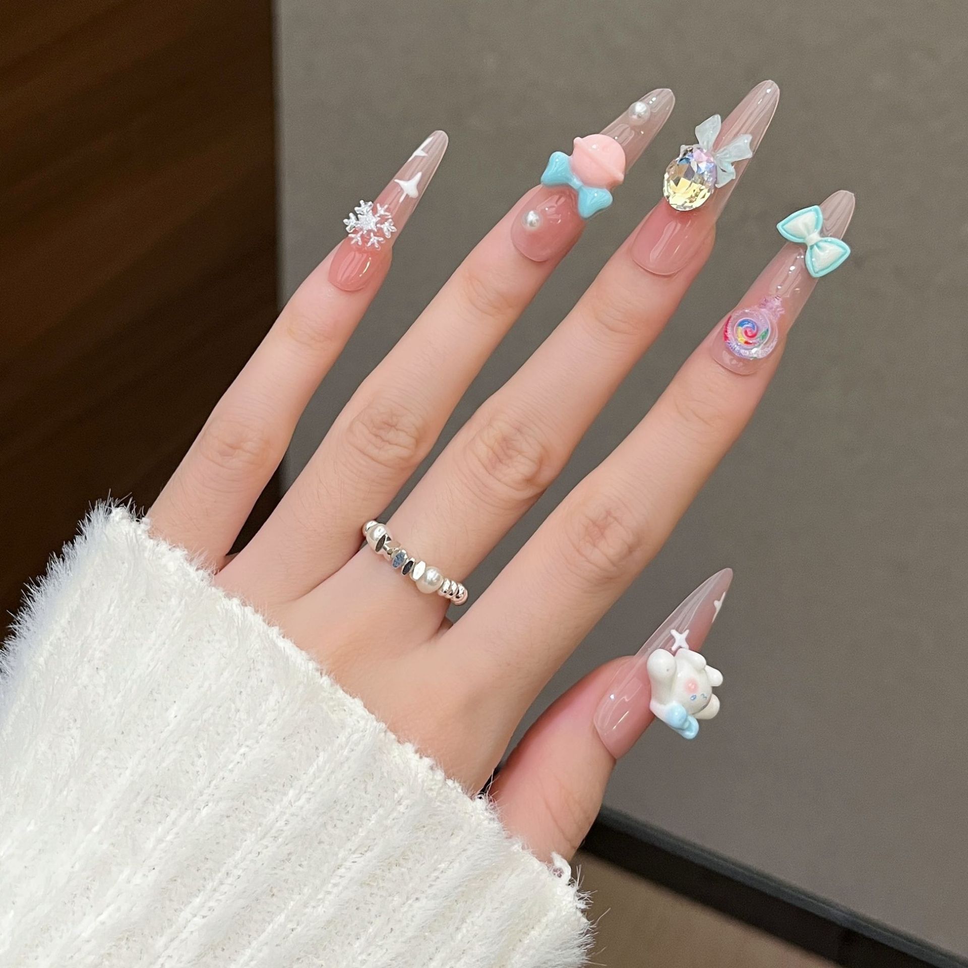 Caricatura hecha a mano para usar un parche de uñas de uñas parches de uñas falsas perro fino 4.0 estudiante de uñas arco