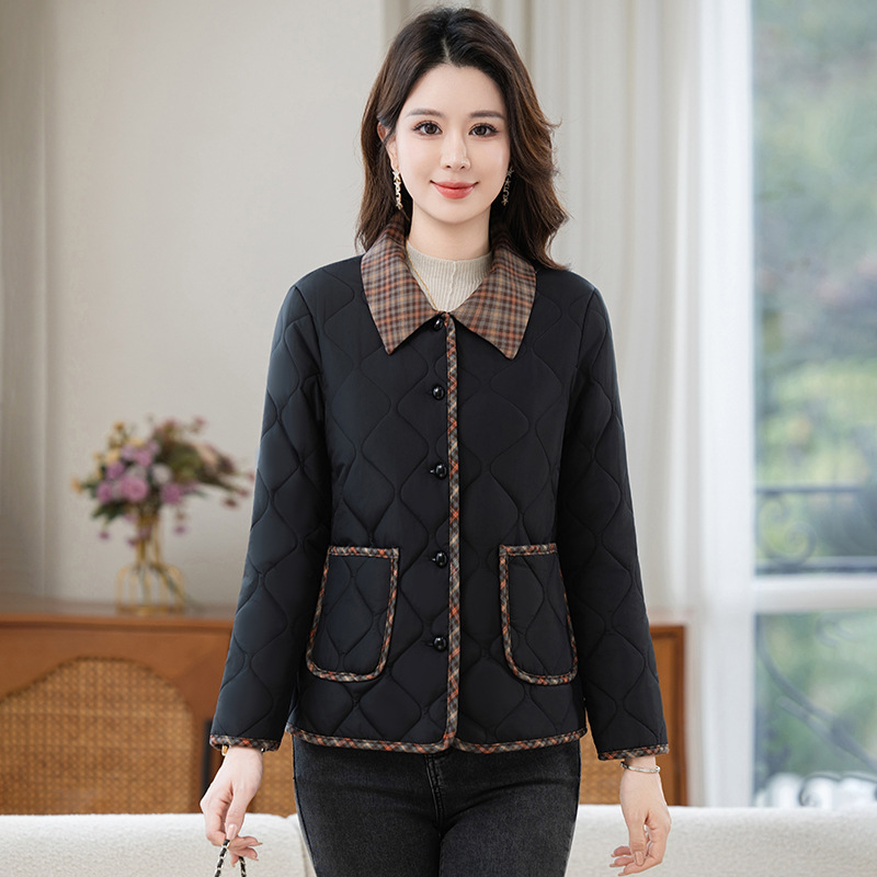 ropa de algodón ligera y delgada para mujeres 2025 invierno nueva chaqueta de algodón con solapa para madres suelta y corta chaqueta de algodón caliente image 6