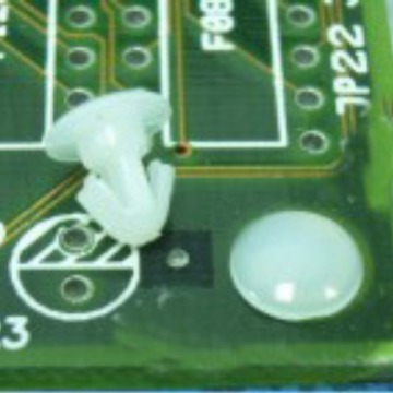 专业现货供应塑胶铆钉 卡入式铆钉 PCB板固定式铆钉 间隔柱Rivet