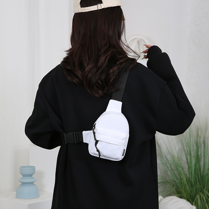 Bolso de pecho para teléfono móvil de moda para mujer Bolso de hombro casual japonés ins Bolso pequeño de nailon portátil ligero y versátil