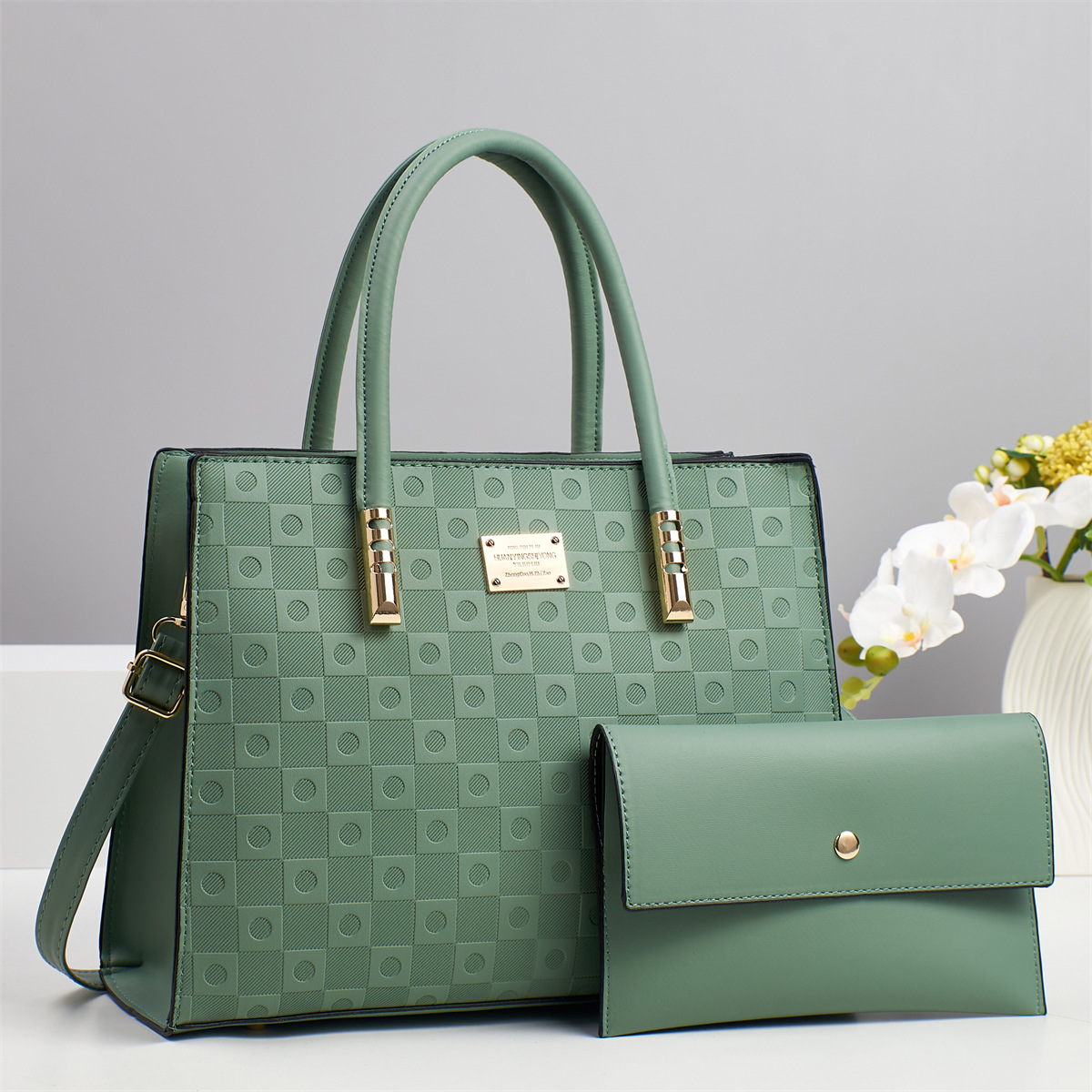 Bolso femenino de lujo ligero 2025 nuevo bolso de moda de gran capacidad retro textura bolso de hombro todo fósforo