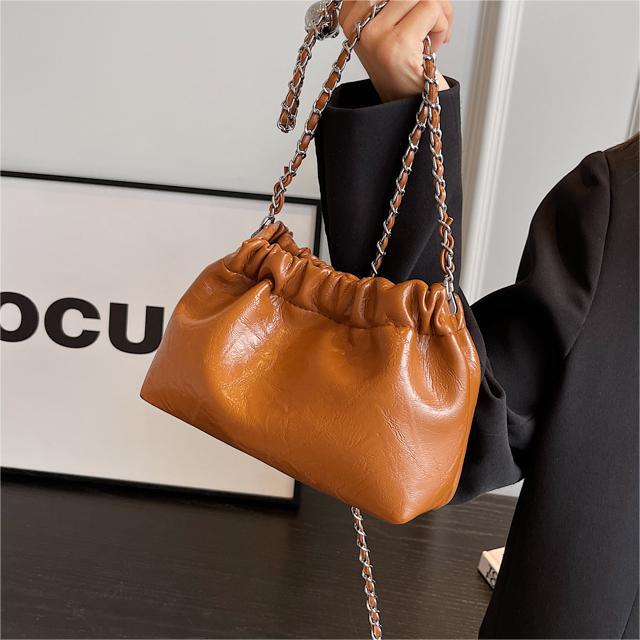 Estilo coreano moda aceite cera cuero cadena bolsa para mujeres 2023 nueva moda simple cubo bolsa nicho textura bolsa de mensajero