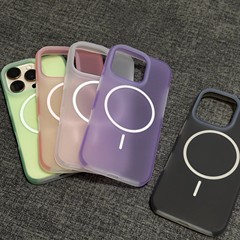 iPhone16ProMax携帯電話ケース、ゼリー液体シリコーン細いサークル磁気吸引Apple 15落下防止保護カバーに適しています。