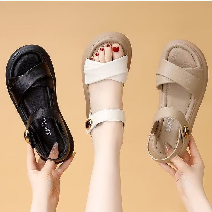 2026 verano de moda diaria europea y americana sandalias de alta altura cómodas de color sólido con una banda cruzada de boquilla de pez sandalias para mujeres