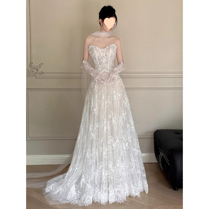 French Light Wedding Bride 2025 Vintage High-End Lace Outdoor Gown Fairy Forest Style Small Train Reception Dress_voghion.com